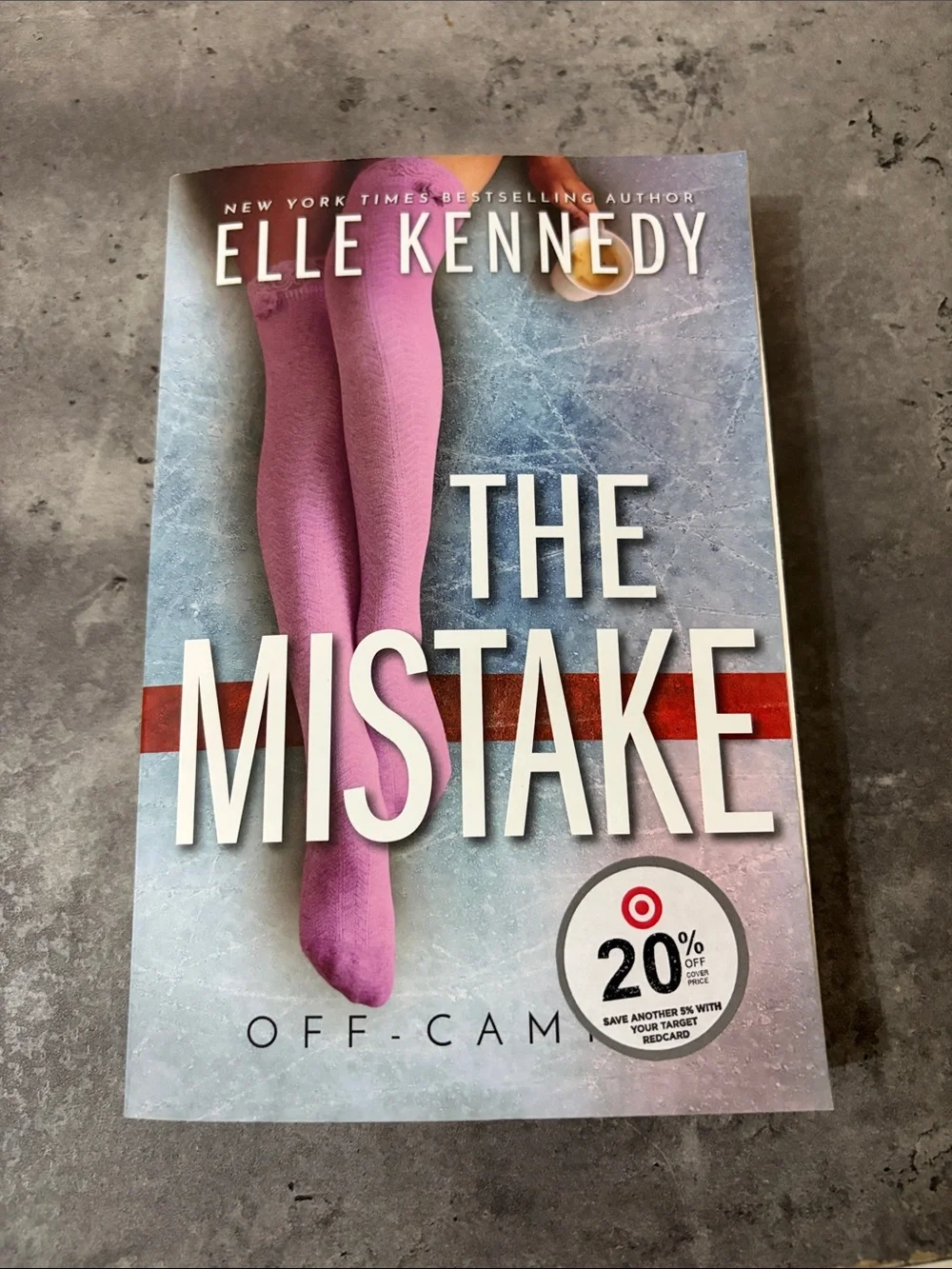 Elle Kennedy "The Mistake" - Picture 1 of 4
